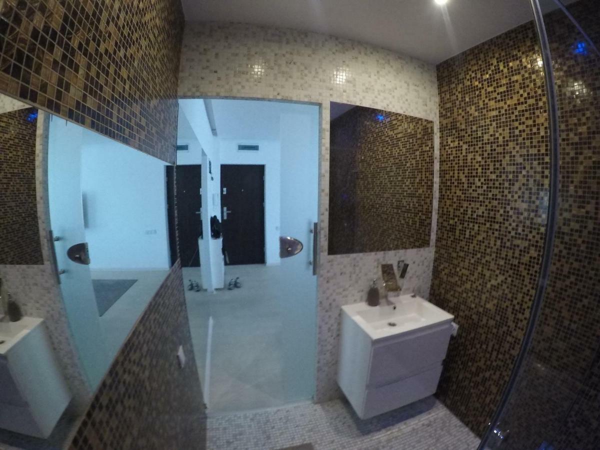 Nowoczesny Apartament III Al. Nmp Częstochowa Esterno foto