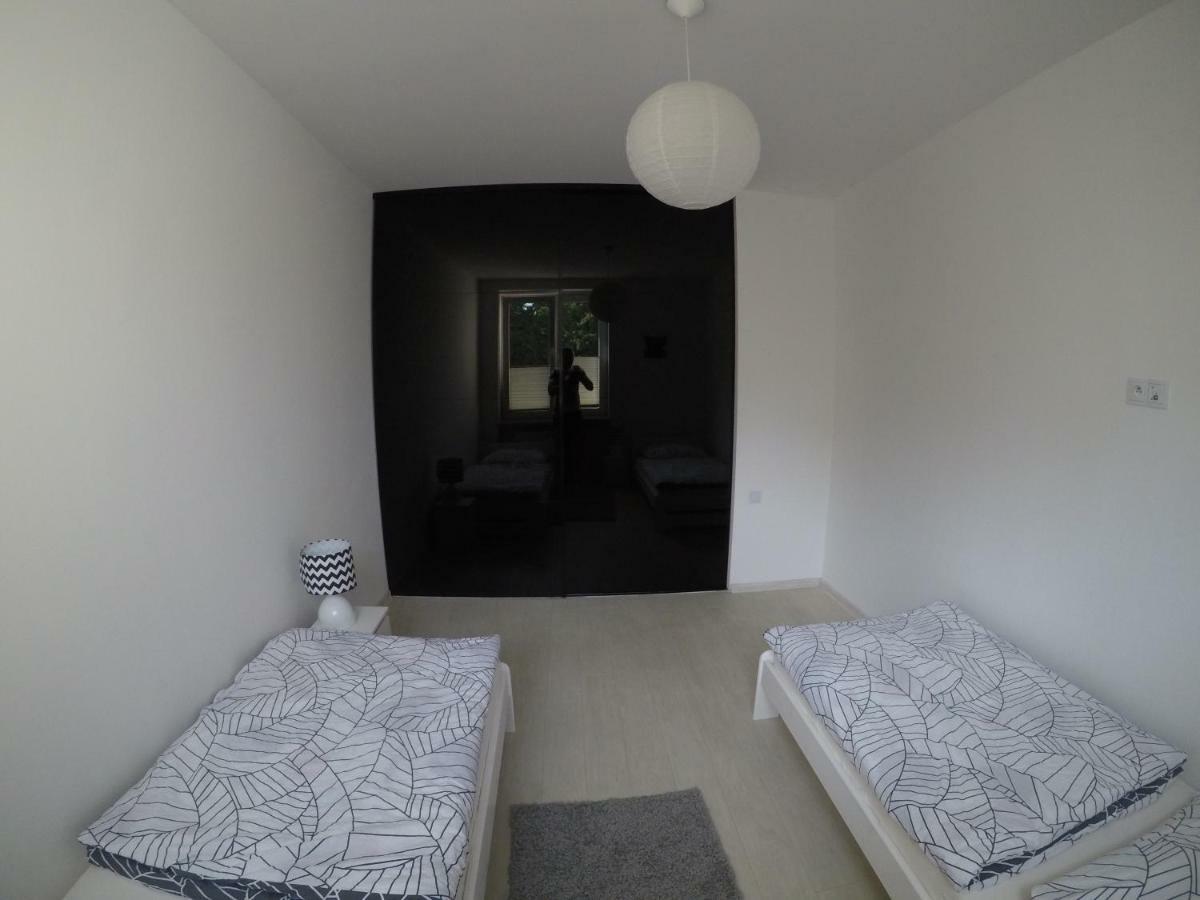 Nowoczesny Apartament III Al. Nmp Częstochowa Esterno foto