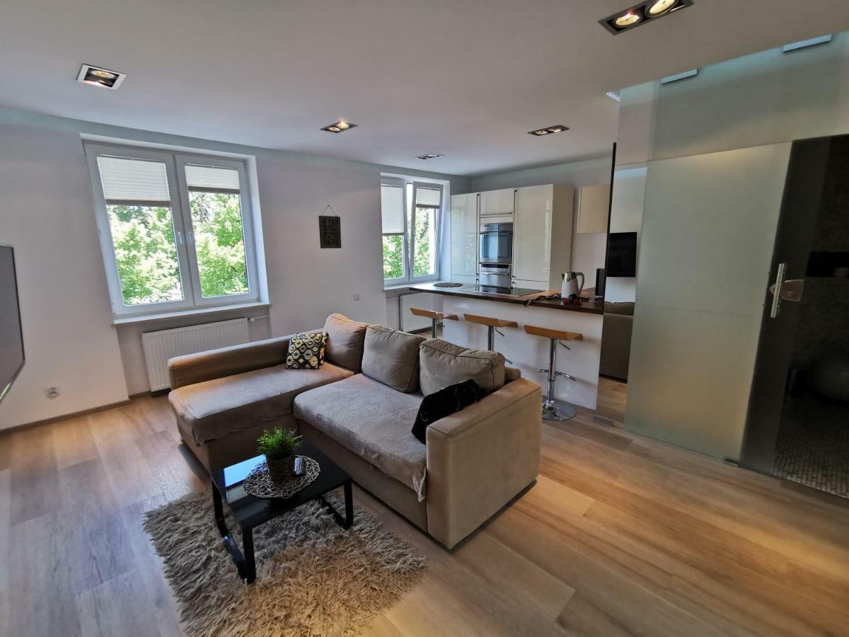 Nowoczesny Apartament III Al. Nmp Częstochowa Esterno foto